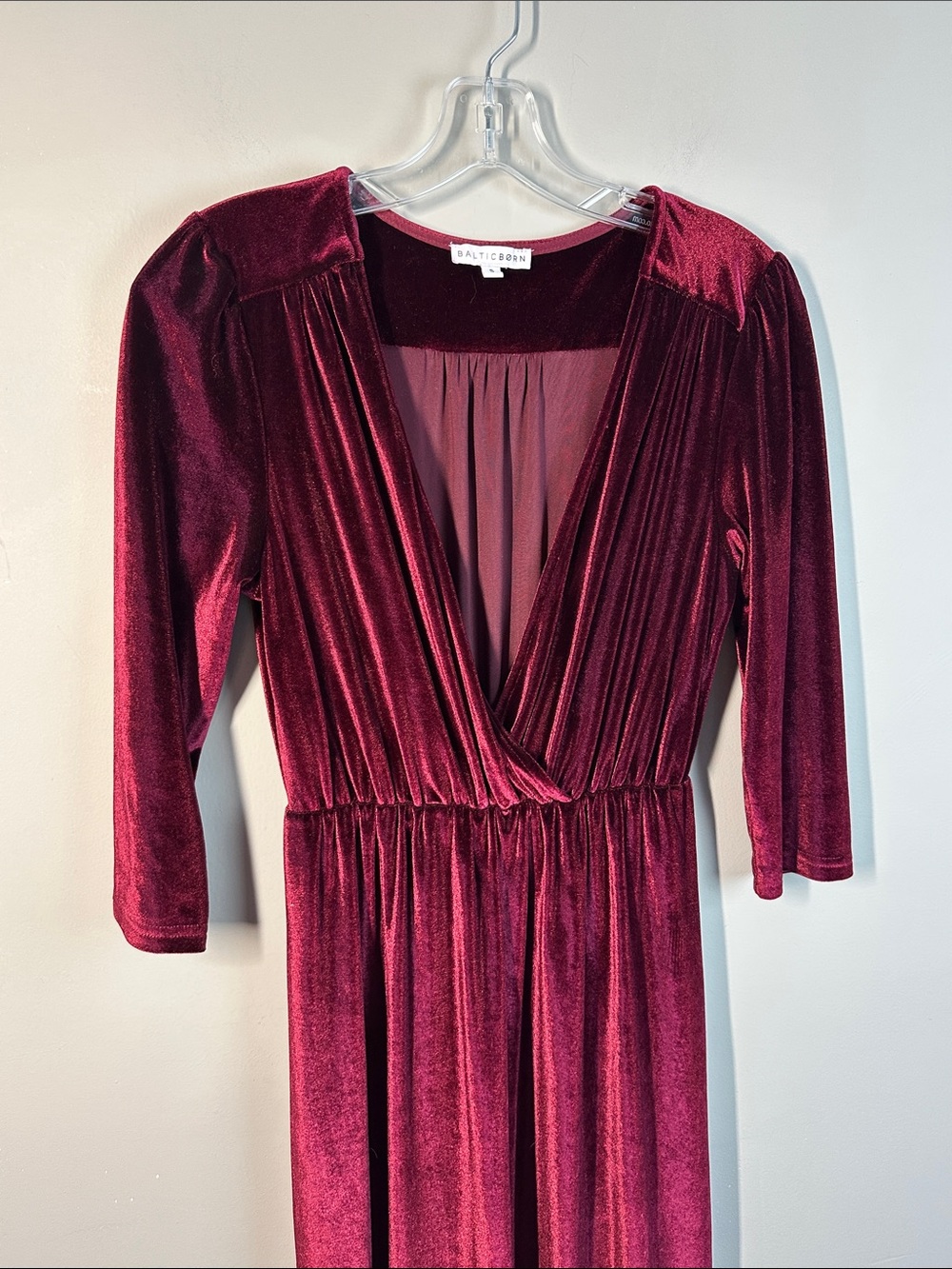 Baltic Born Sophia Half Sleeve Velvet Maxi Dress in Mulberry Red Size S - Picture 4 of 12
